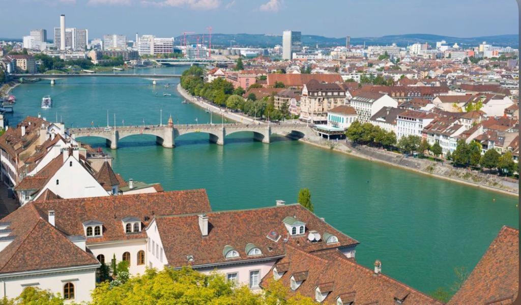 Schweiz Leilighet Basel Eksteriør bilde
